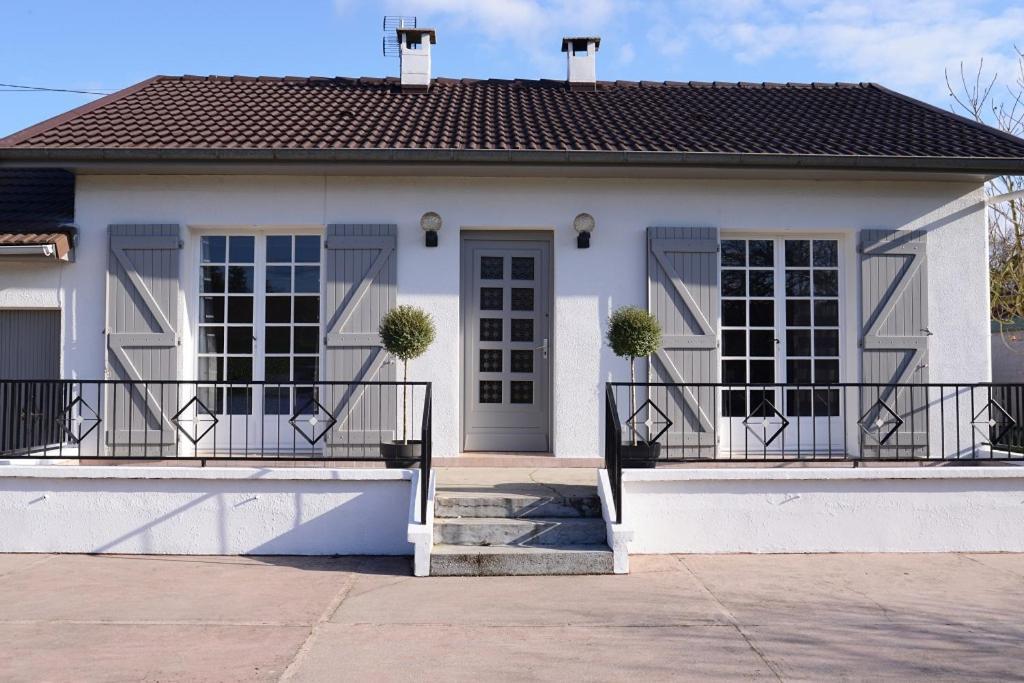 Les Villas Du Domaine De Suzel Vignieu Eksteriør bilde