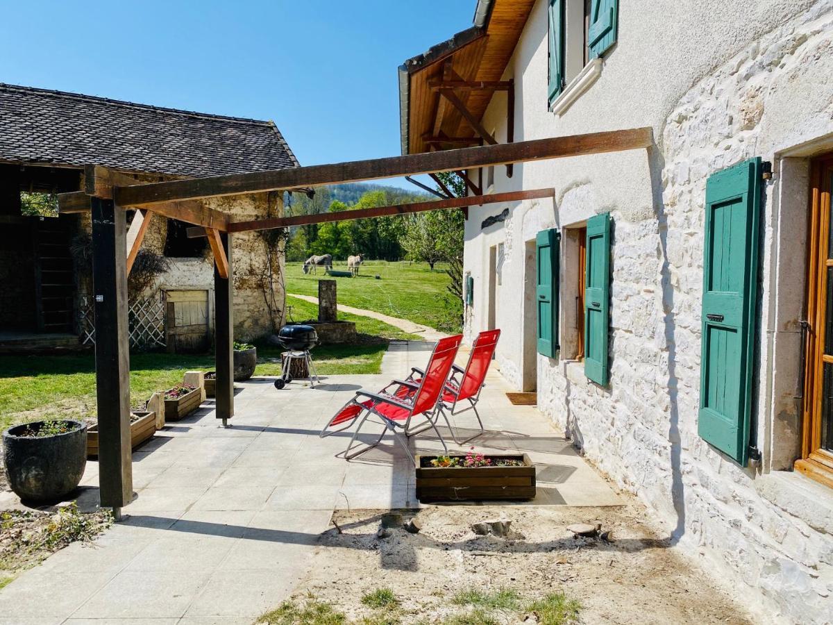 Les Villas Du Domaine De Suzel Vignieu Eksteriør bilde